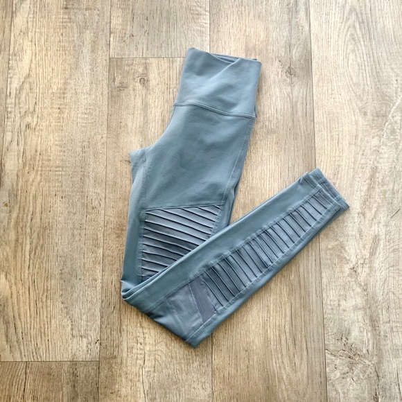 ALO Yoga Pants - NWT Alo High Waisted Moto Legging